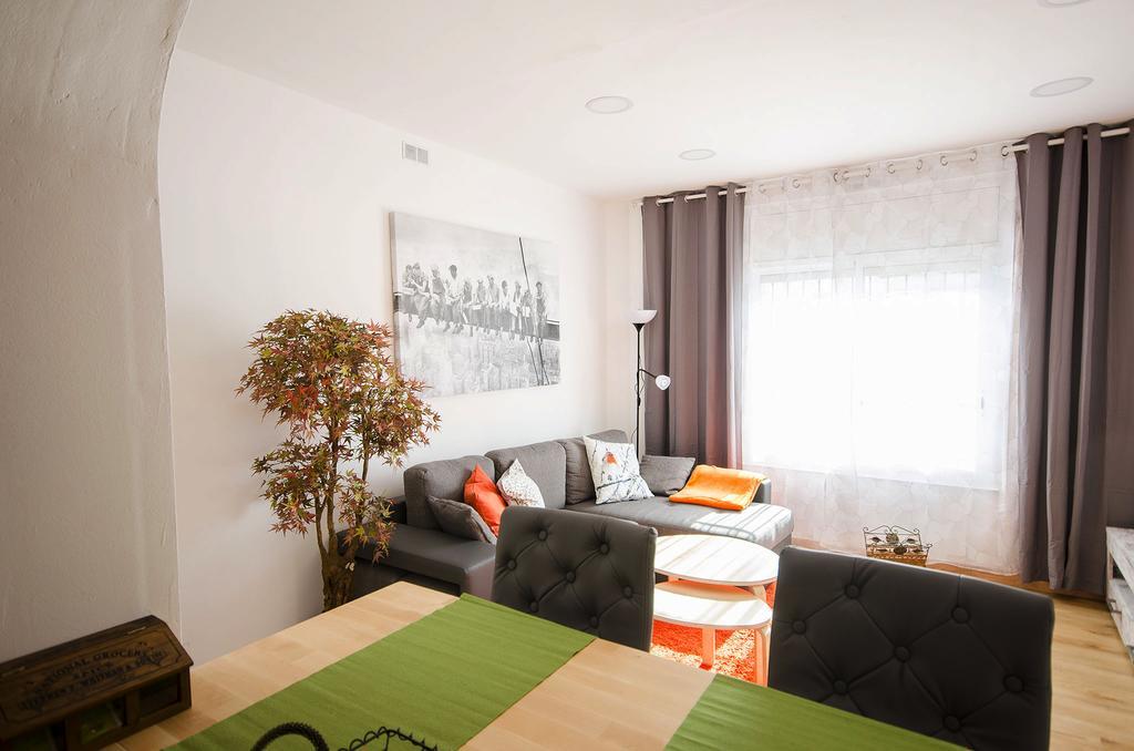 Oscar Apartments Estacion Sitges Exterior foto